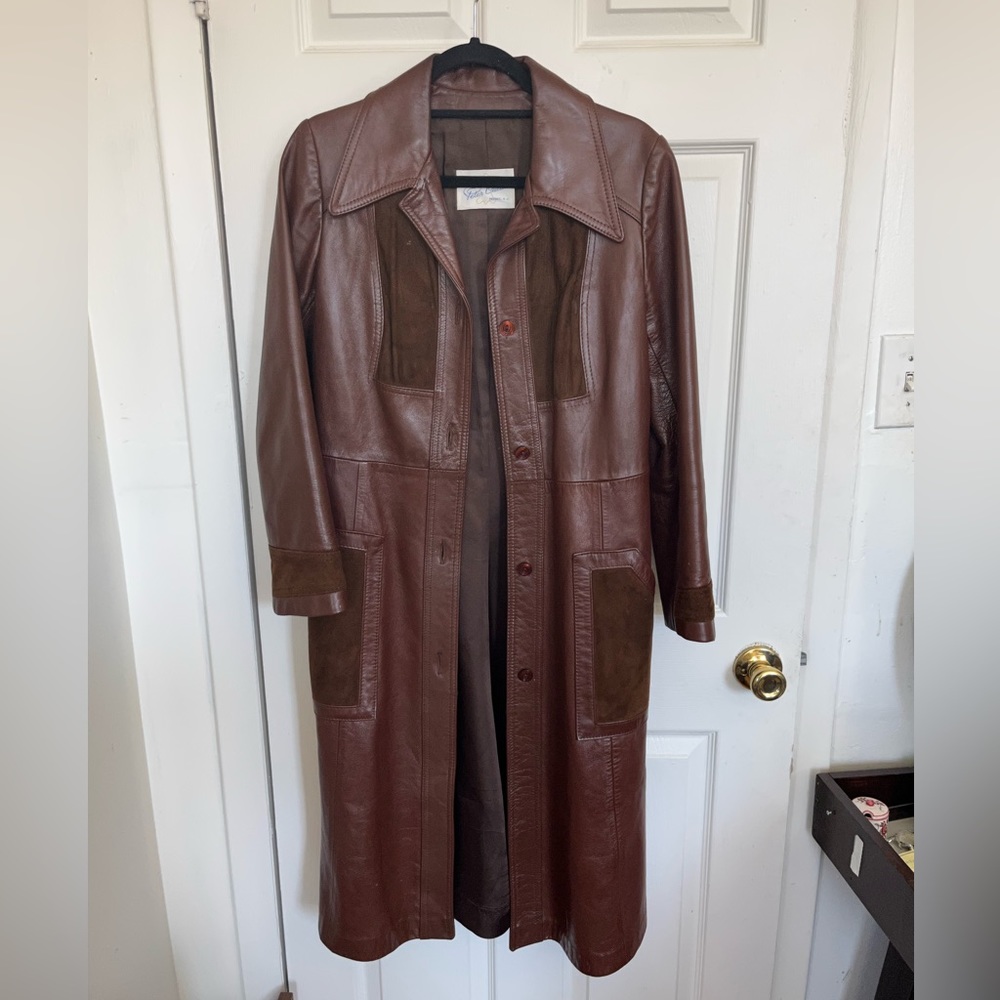 Gorgeous vintage brown leather coat